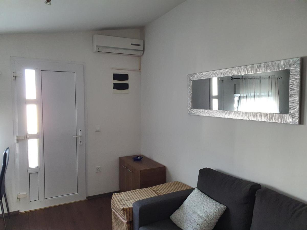 Apartmani Deak 비르 외부 사진