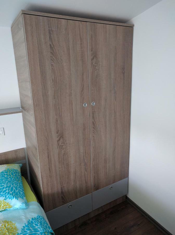 Apartmani Deak 비르 외부 사진